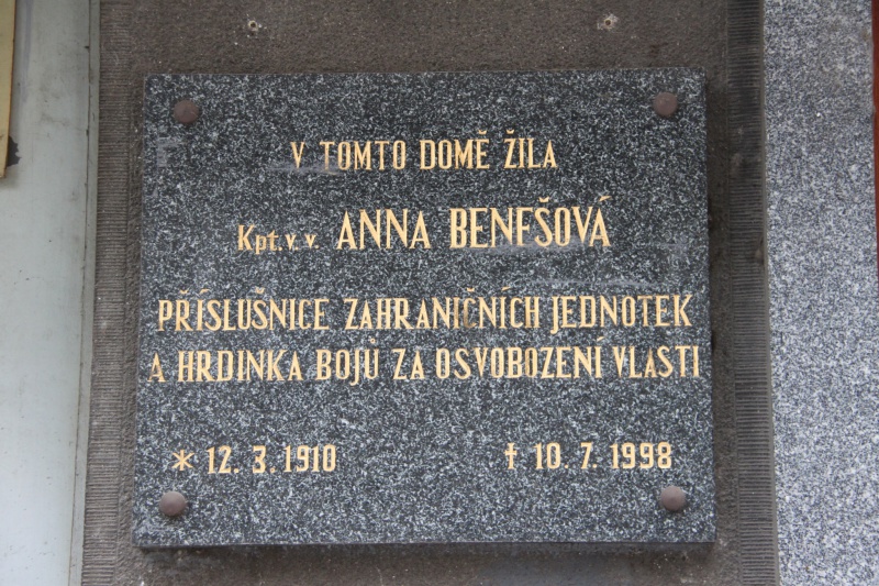 Soubor:Vinarska 1 deska.jpg